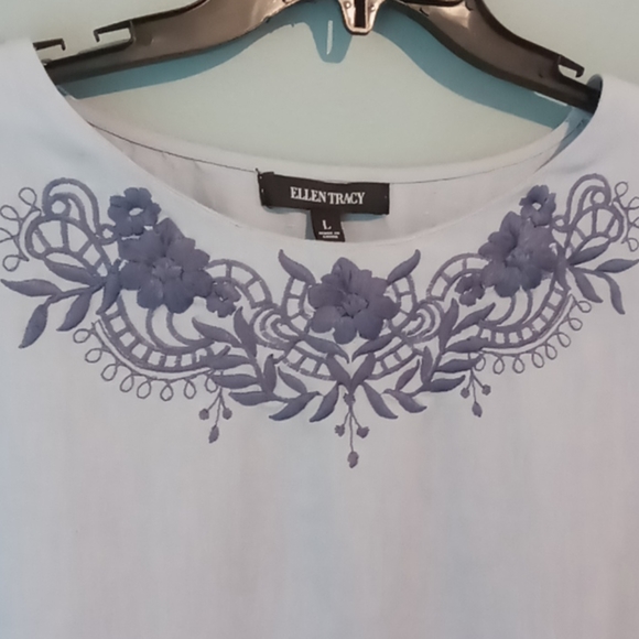 ELLEN TRACY Embroidered Linen Top - Picture 5 of 8